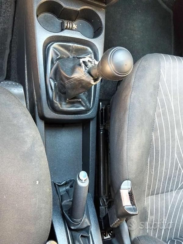 Usata Opel Meriva Cosmo 125 CV (91 kW) 2007 Grigio Monovolume