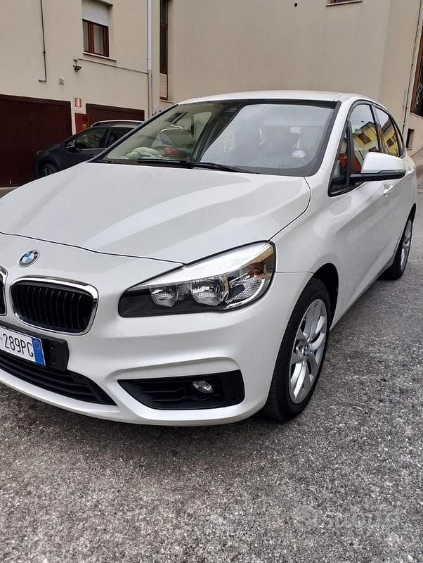 Usata BMW 218 140 CV (102 kW) 2016 Bianco Station wagon