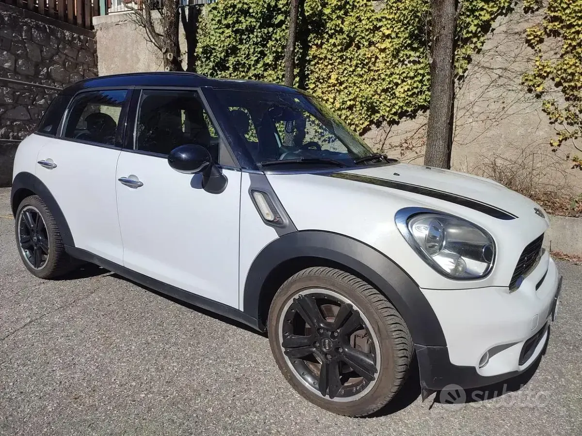 Usata Mini Countryman 2010 Bianco SUV