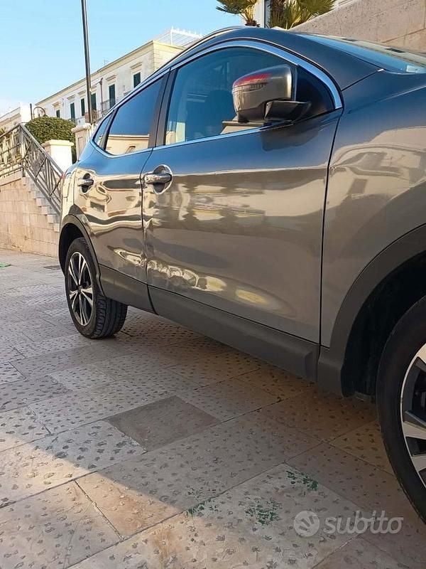 Gebraucht Nissan Qashqai 140 PS (102 kW) 2020 Grau SUV