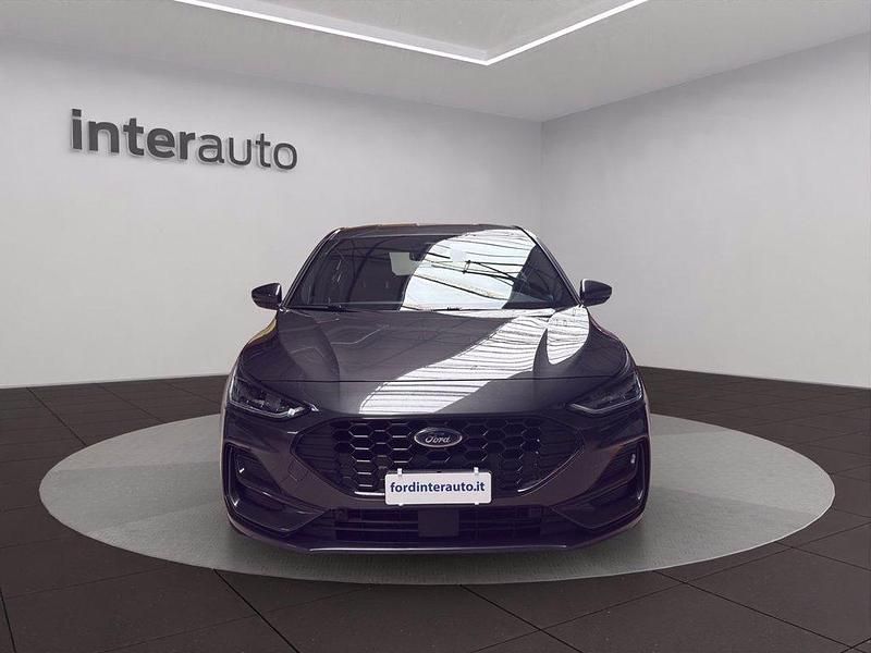 Usata Ford Focus ST-Line 125 CV (91 kW) 2023 Grigio metallizzato Berlina