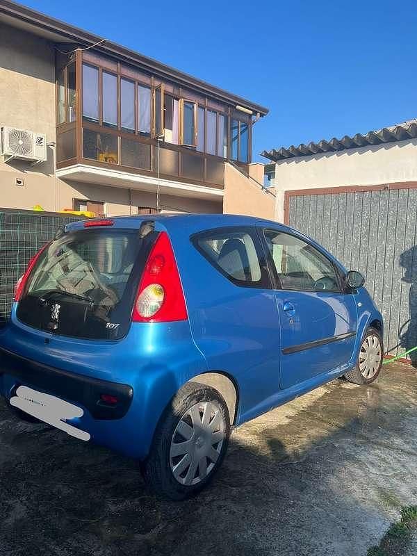 Usata Peugeot 107 68 CV (50 kW) 2008 Utilitaria