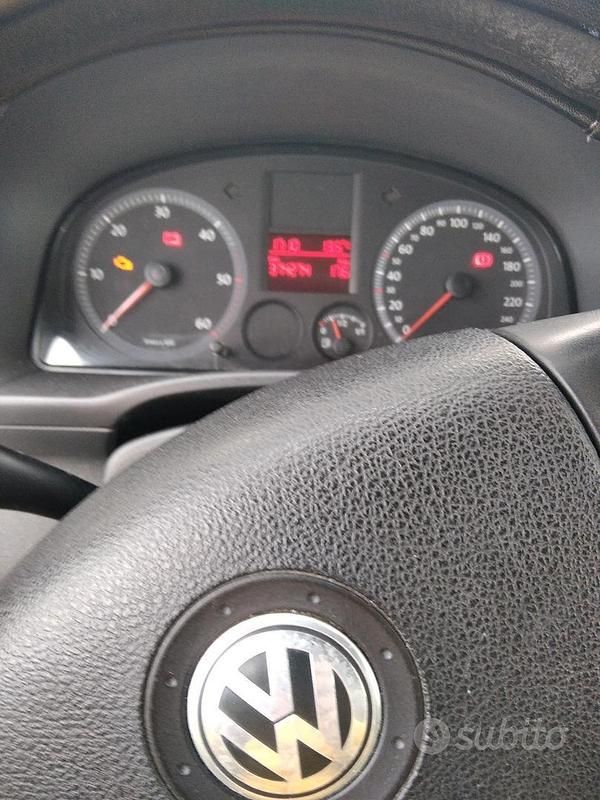 Begagnad VW Caddy Life 105 HK (77 kW) 2009 Grå Minibuss