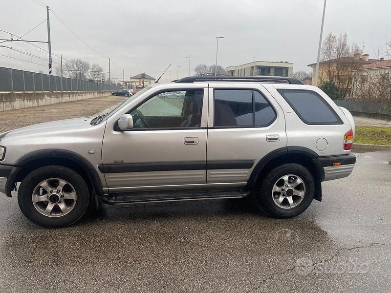 Usata Opel Frontera Limited 116 CV (85 kW) 2002 Grigio SUV