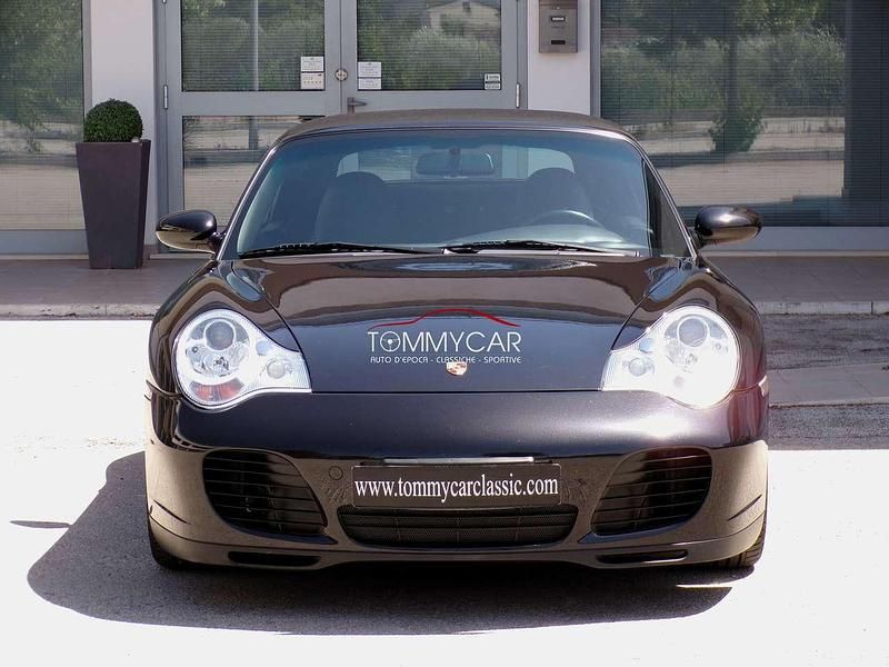 Usata Porsche 911 Carrera 4S Cabriolet 320 CV (235 kW) 2004 Basalt black metallic (lc9z) Cabrio
