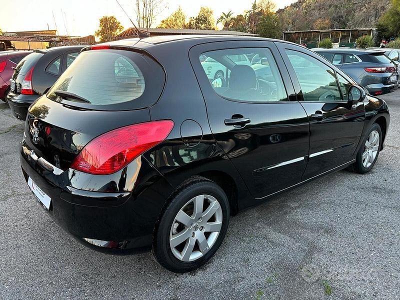 Begagnad Peugeot 308 Premium 90 HK (66 kW) 2009 Svart Sedan