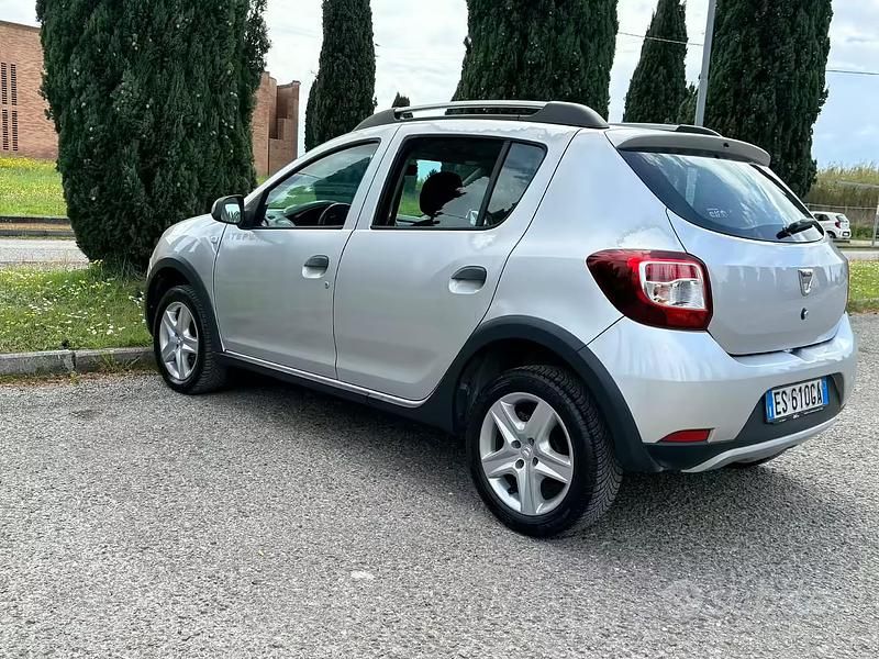 Usata Dacia Sandero Stepway 2014 Grigio Berlina