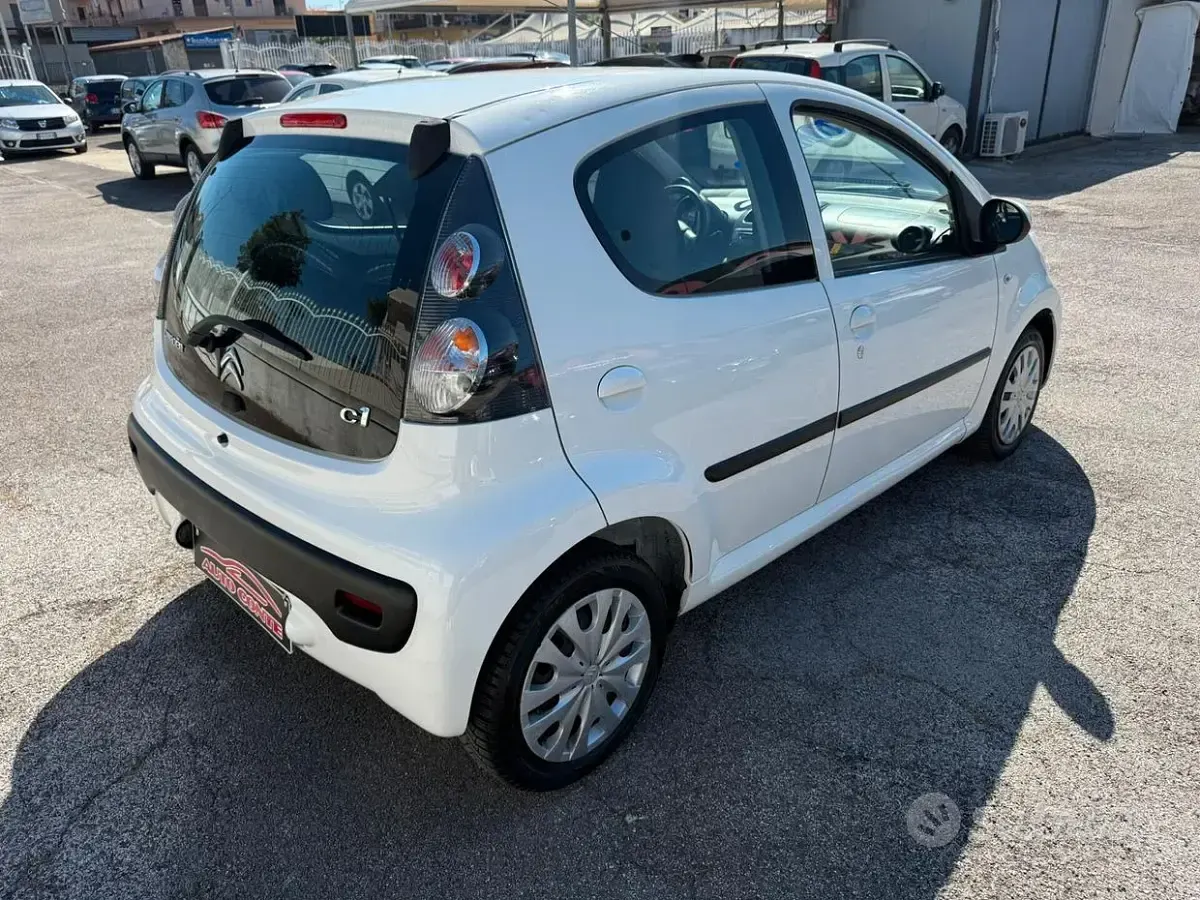 Usata Citroën C1 68 CV (50 kW) 2014 Bianco Utilitaria