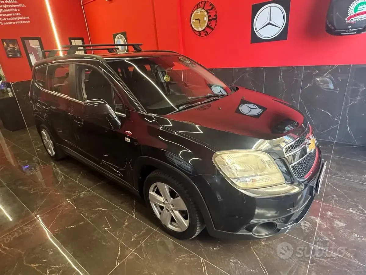 Usata Chevrolet Orlando LTZ 163 CV (119 kW) 2011 Nero Monovolume