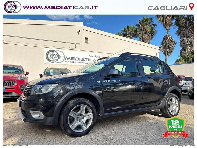 Usata Dacia Sandero Stepway 90 CV (66 kW) 2017 Nero Berlina