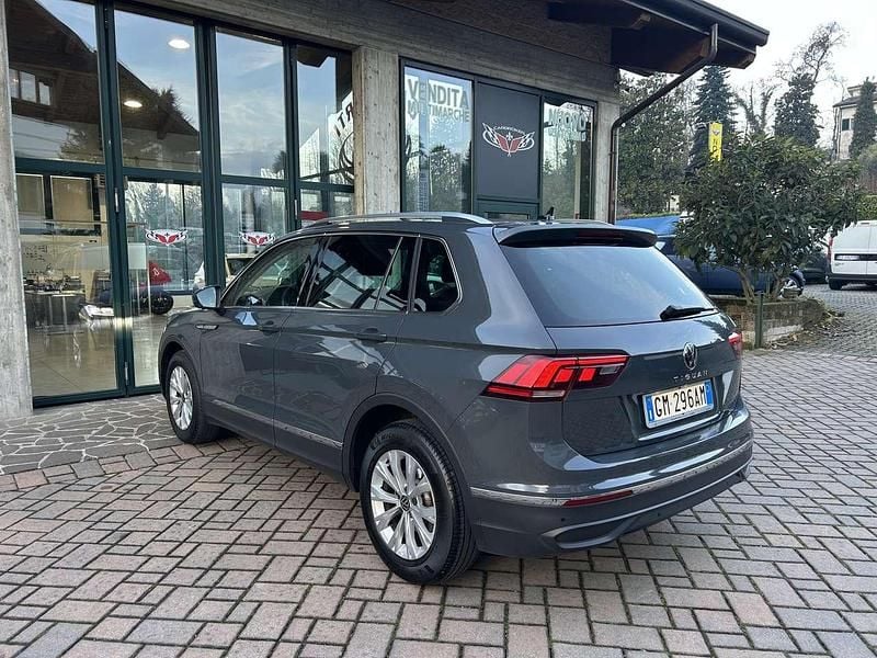 Usata VW Tiguan Elegance 150 CV (110 kW) 2023 Grigio SUV