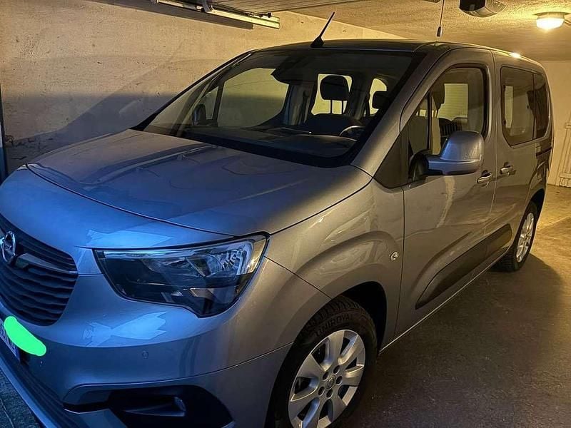 Usata Opel Combo Life 102 CV (75 kW) 2019 Argento Monovolume