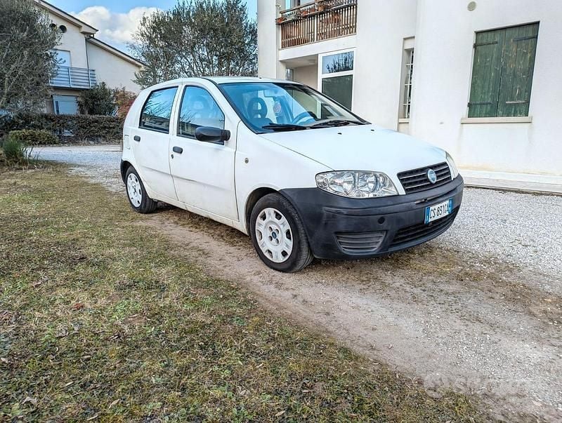Usata Fiat Punto 2004 Bianco Utilitaria