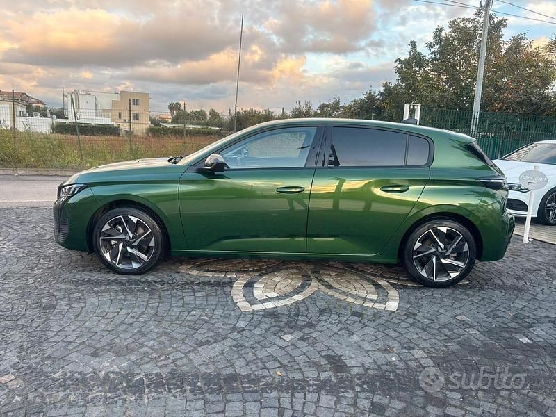 Usata Peugeot 308 Allure 131 CV (96 kW) 2023 Verde Berlina
