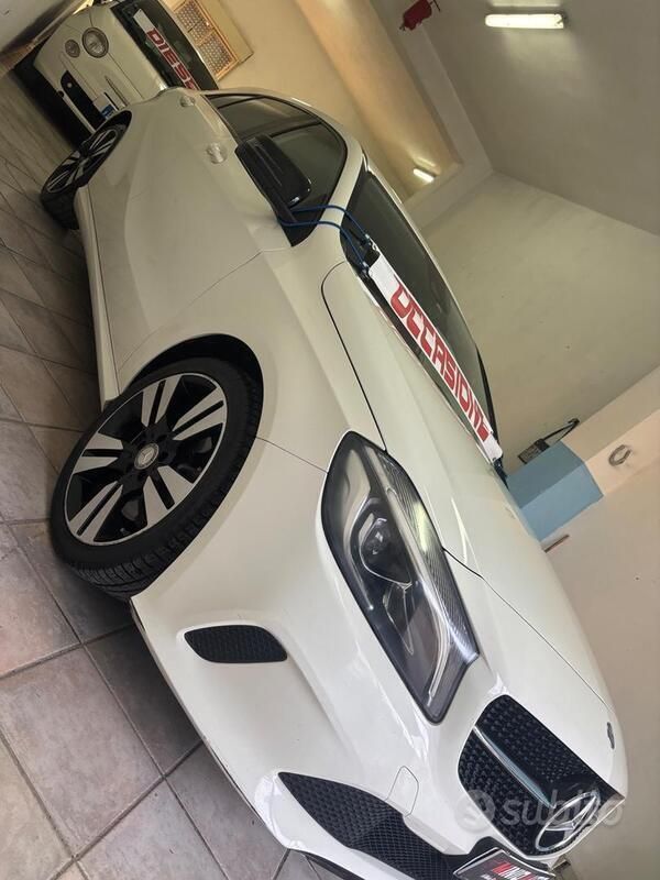 Usata Mercedes A200 Premium 136 CV (100 kW) 2017 Bianco Berlina
