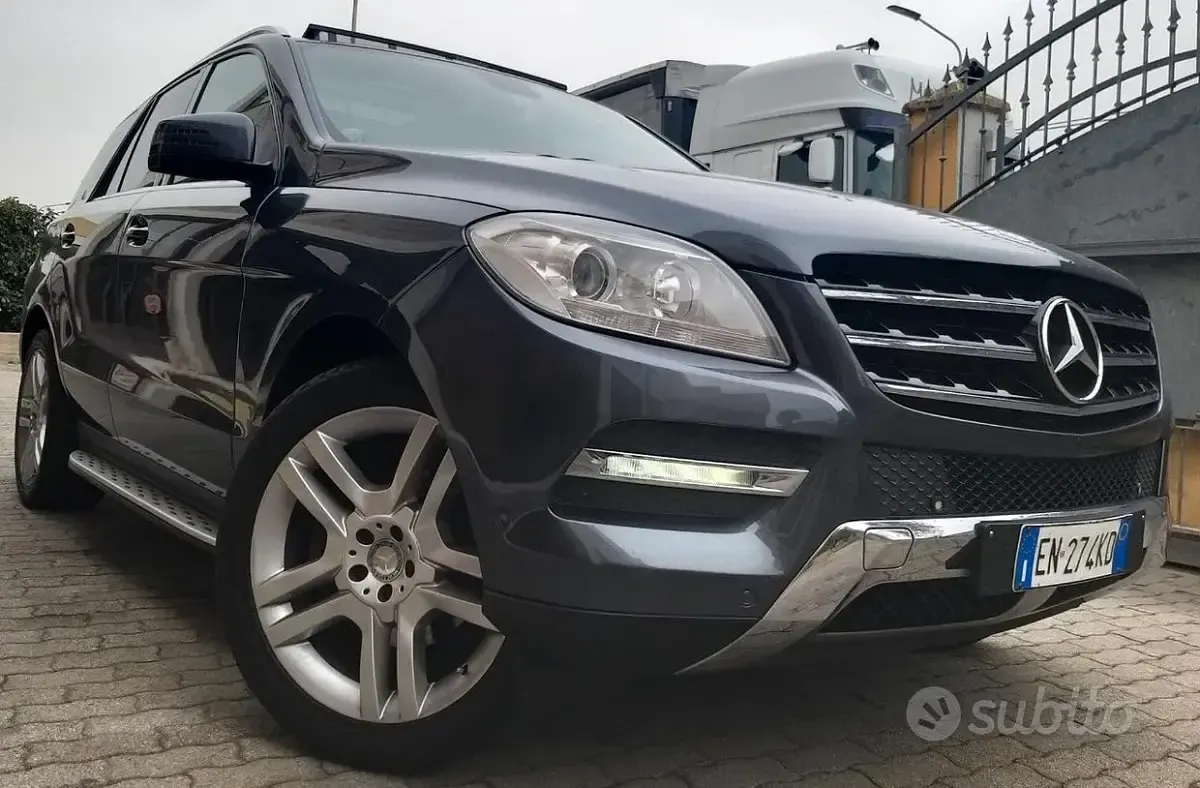 Usata Mercedes ML250 Premium 204 CV (150 kW) 2012 Grigio SUV