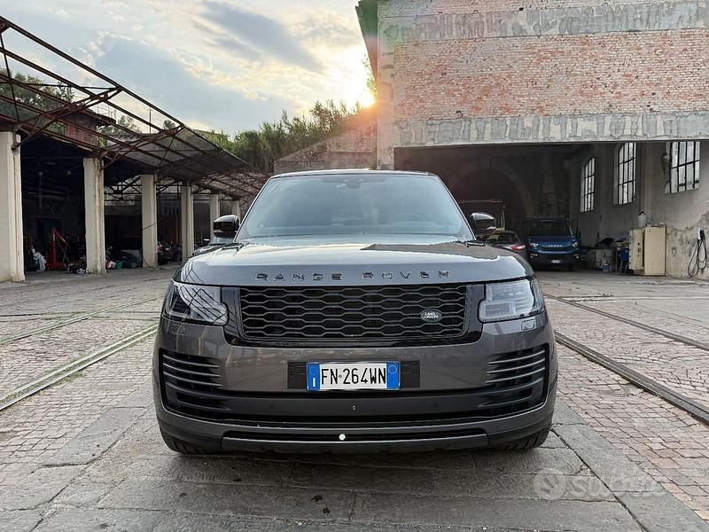 Usata Land Rover Range Rover Vogue 248 CV (182 kW) 2018 Grigio SUV
