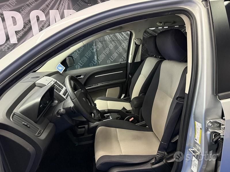 Usata Dodge Journey 140 CV (102 kW) 2009 Grigio SUV