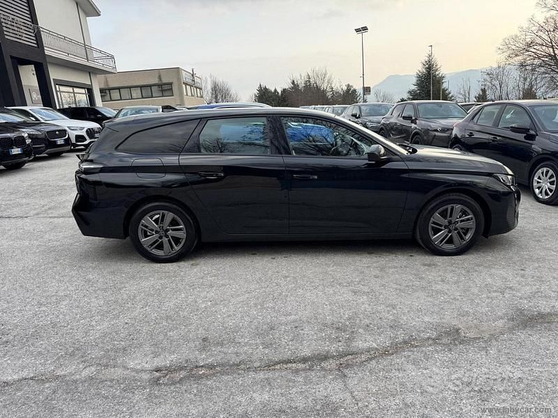 Begagnad Peugeot 308 S 131 HK (96 kW) 2024 Svart Kombi