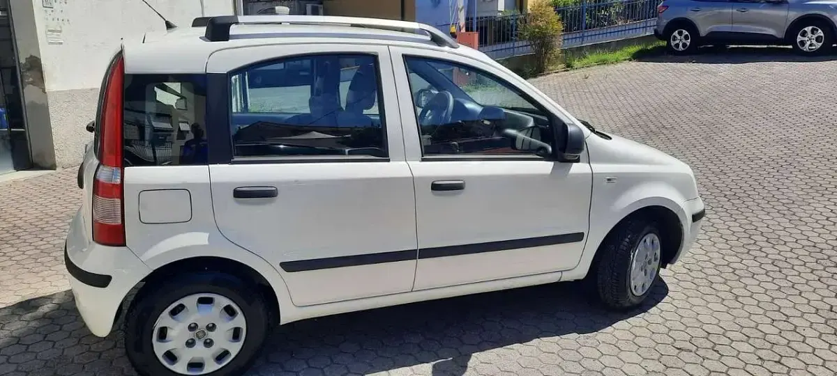 Usata Fiat Panda Dynamic 69 CV (50 kW) 2012 Bianco Utilitaria
