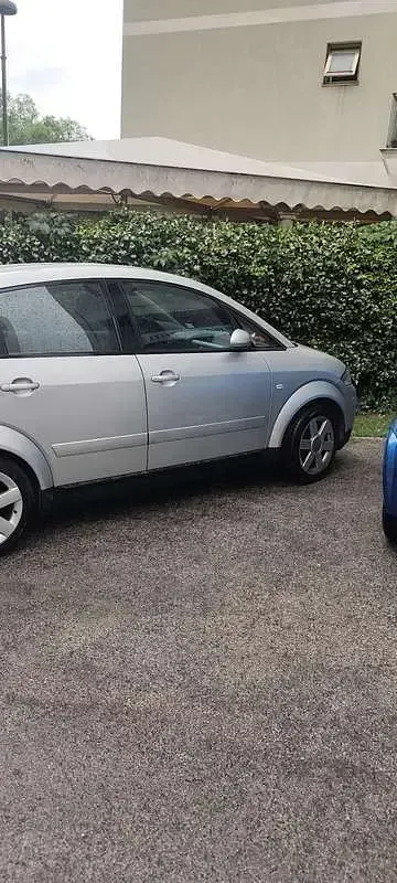 Usata Audi A2 Ambiente 75 CV (55 kW) 2000 Utilitaria