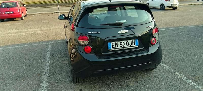 Usata Chevrolet Aveo LT 86 CV (63 kW) 2012 Nero Berlina