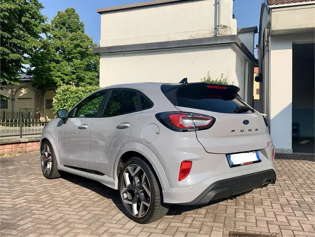 Usata Ford Puma Performance Edition 200 CV (147 kW) 2021 Grigio SUV