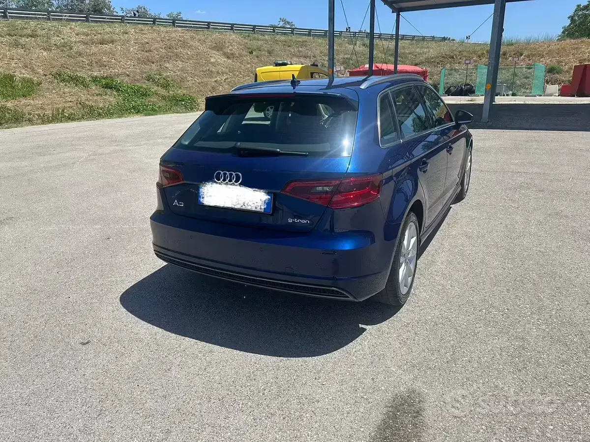 Usata Audi A3 Admired 125 CV (91 kW) 2016 Bluazzurro Berlina
