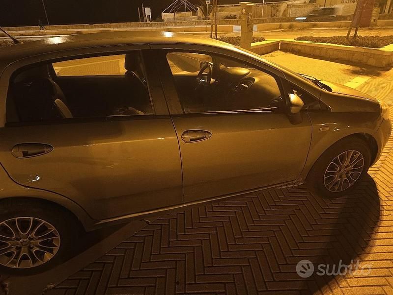 Usata Fiat Punto Evo 75 CV (55 kW) 2012 Grigio Utilitaria