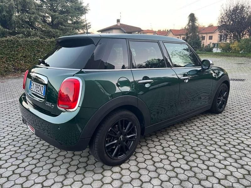 Usata Mini One D Business 95 CV (69 kW) 2015 Verde Utilitaria