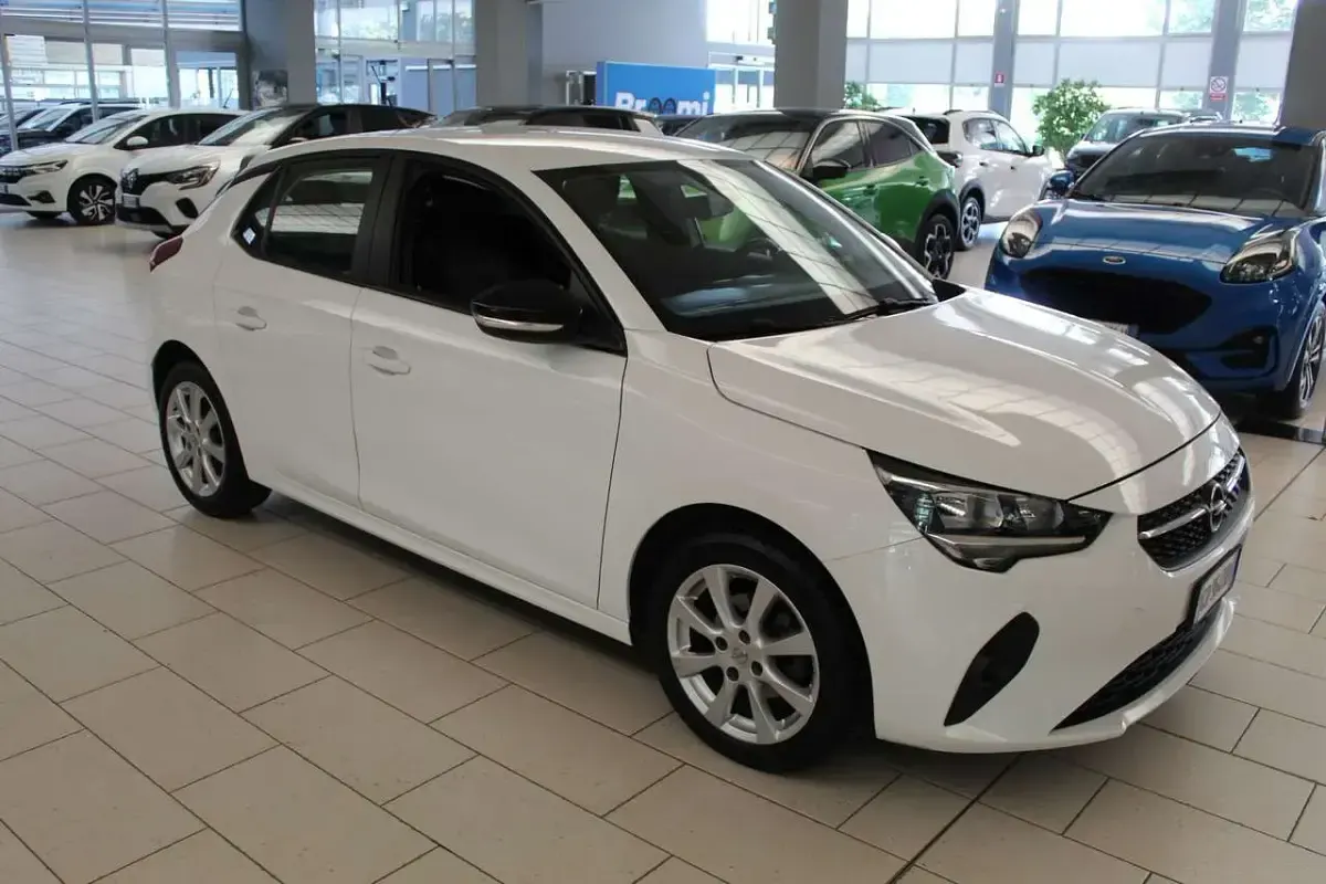 Usata Opel Corsa Edition 75 CV (55 kW) 2021 Bianco Utilitaria