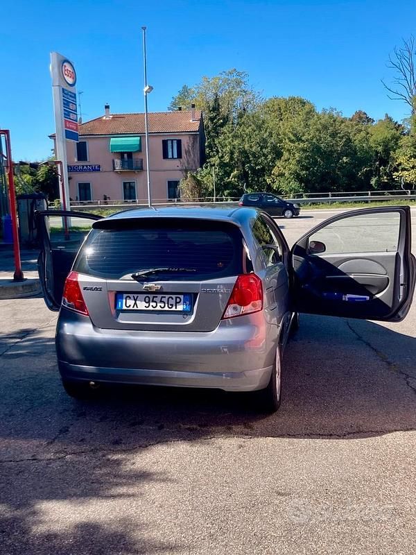 Usata Chevrolet Kalos 72 CV (52 kW) 2006 Grigio Utilitaria