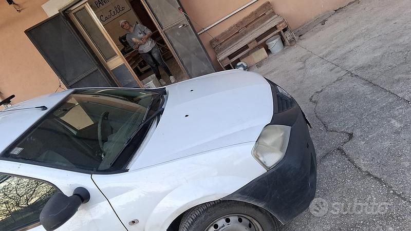 Usata Dacia Logan 70 CV (51 kW) 2010 Bianco Monovolume