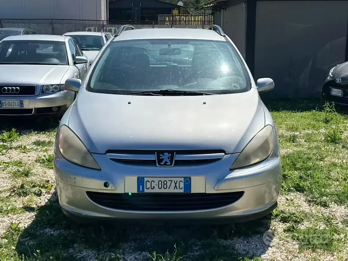 Usata Peugeot 307 109 CV (80 kW) 2004 Grigio Station wagon