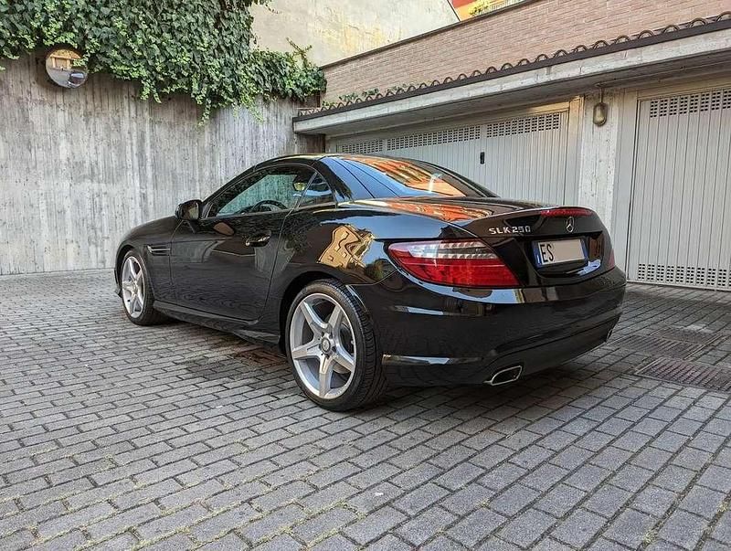 Usata Mercedes SLK250 204 CV (150 kW) 2013 Nero Cabrio