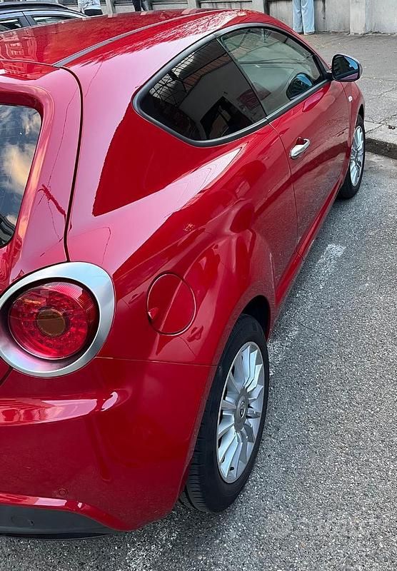 Usata Alfa Romeo MiTo Super 78 CV (57 kW) 2017 Rosso Utilitaria