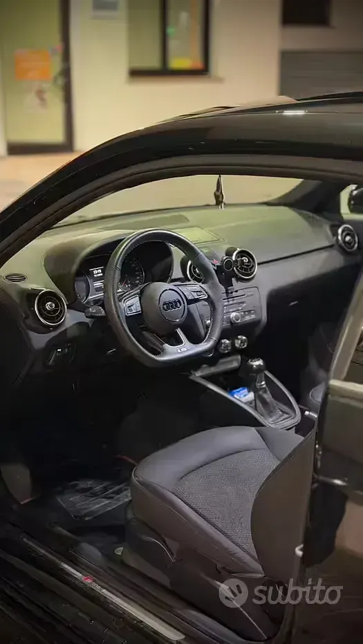 Usata Audi A1 Comfort 86 CV (63 kW) 2023 Nero SUV