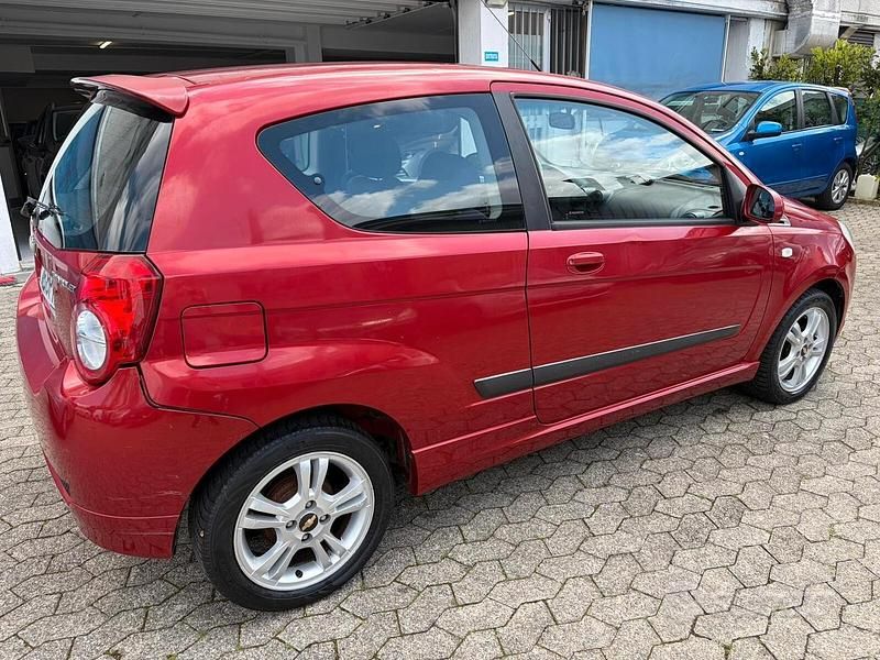 Usata Chevrolet Aveo LS 84 CV (61 kW) 2008 Rosso Utilitaria