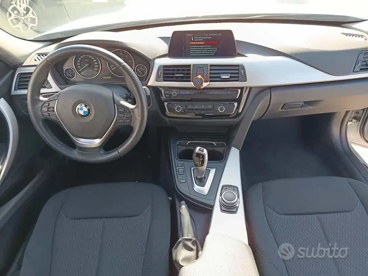 Usata BMW 318 Advantage 150 CV (110 kW) 2018 Grigio Station wagon