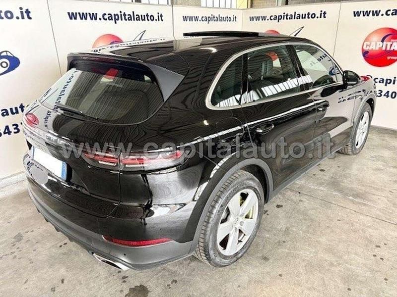 Usata Porsche Cayenne 340 CV (250 kW) 2021 Nero SUV