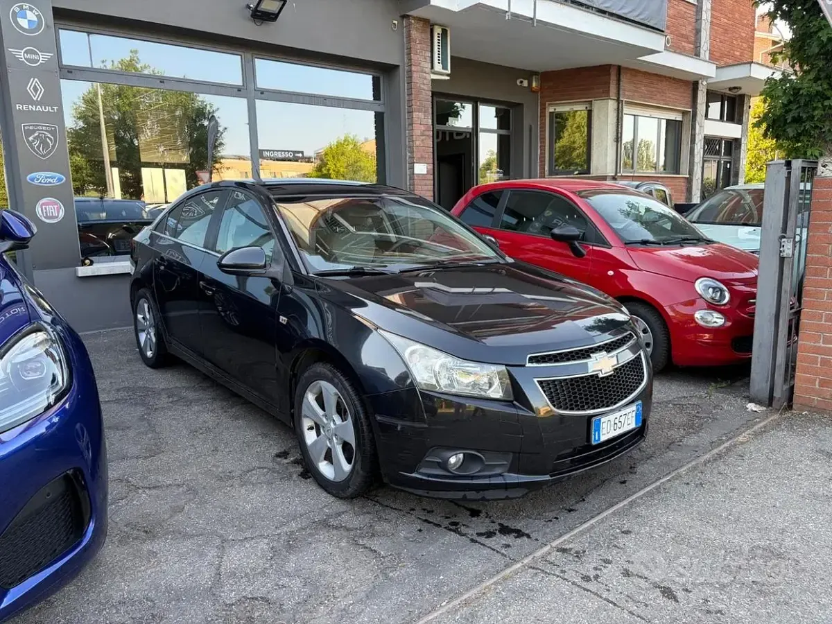 Usata Chevrolet Cruze LT 150 CV (110 kW) 2010 Nero Berlina