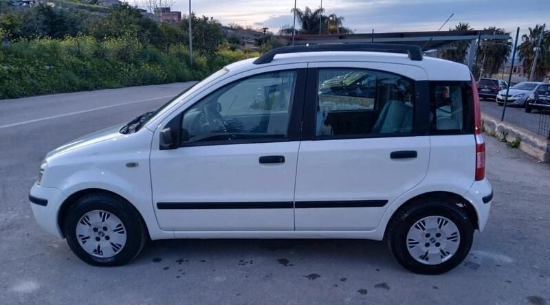 Usata Fiat Panda Dynamic 60 CV (44 kW) 2006 Bianco Utilitaria