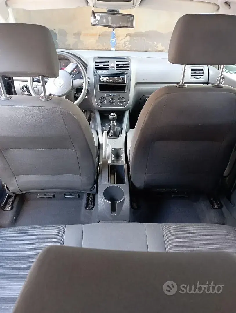 Usata VW Golf V 105 CV (77 kW) 2004 Nero Utilitaria