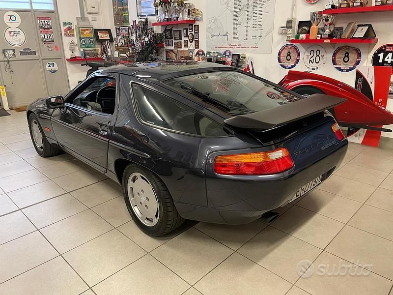 Usata Porsche 928 320 CV (235 kW) 1987 Blu Coupé