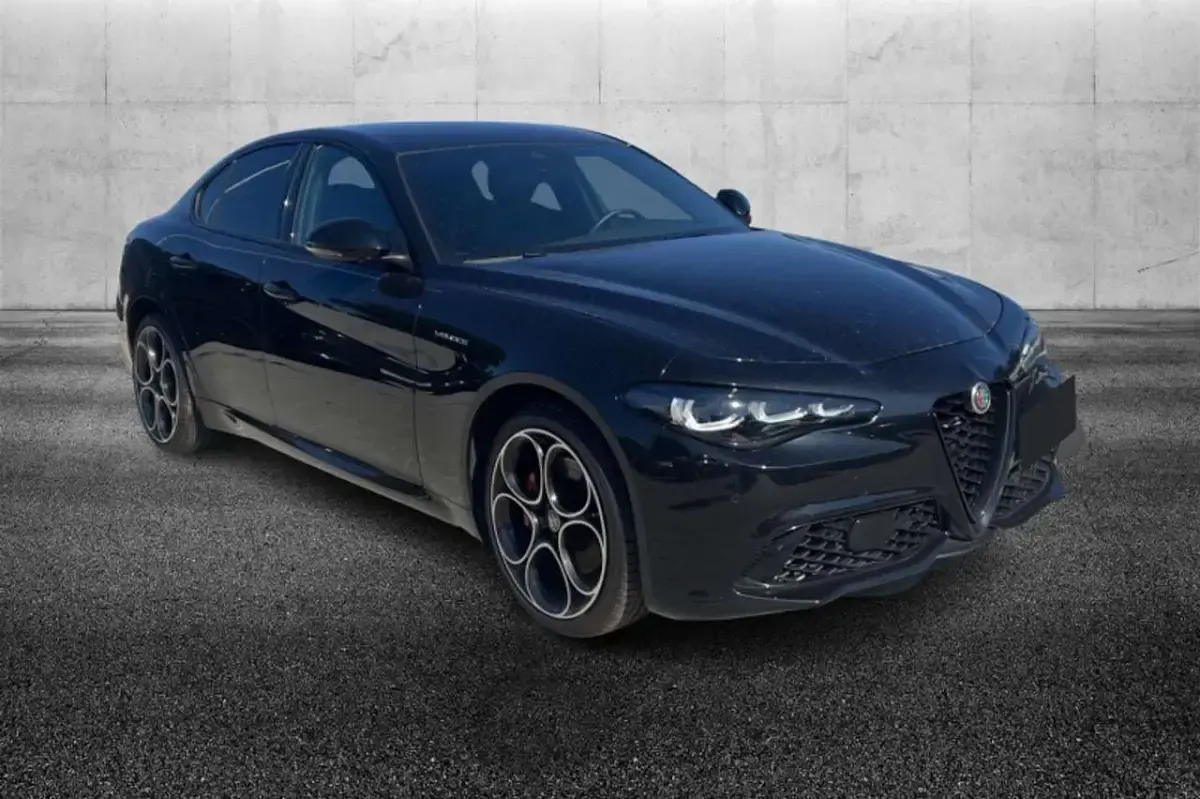 Usata Alfa Romeo Giulia Veloce 280 CV (205 kW) 2024 Nero Berlina