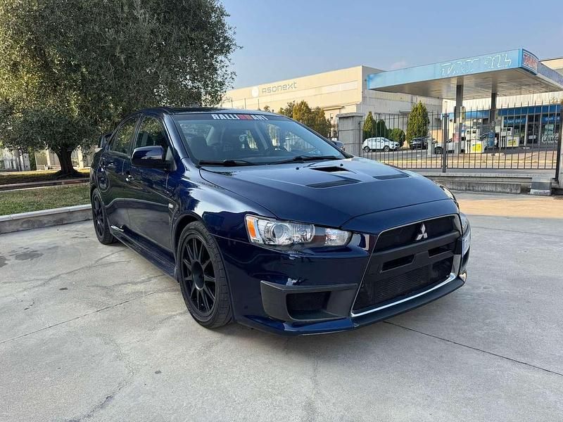 Usata Mitsubishi Lancer Evolution 295 CV (216 kW) 2014 Blu scuro Berlina