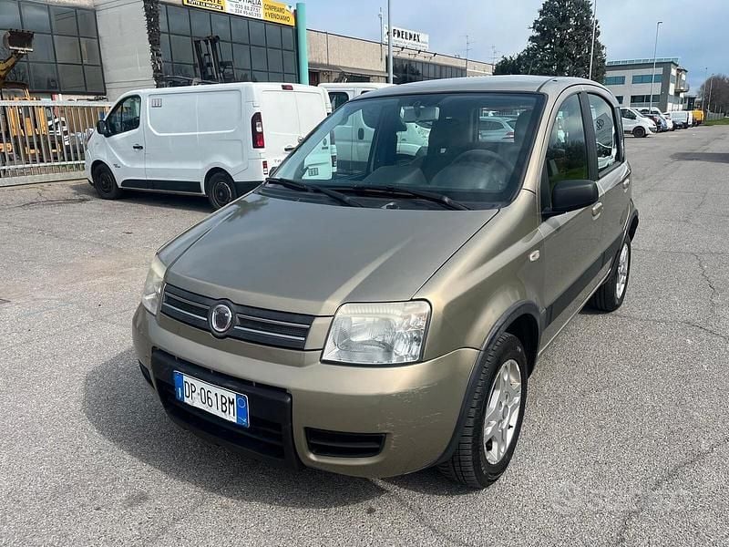 Usata Fiat Panda Climbing 60 CV (44 kW) 2008 Grigio Utilitaria