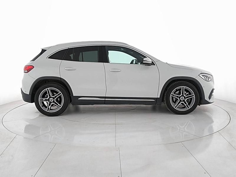 Usata Mercedes GLA180 Premium 116 CV (85 kW) 2022 Bianco SUV