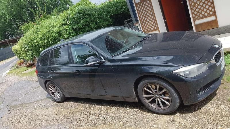 Usata BMW 320 Luxury Line 184 CV (135 kW) 2015 Station wagon