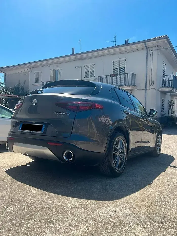 Usata Alfa Romeo Stelvio Business 190 CV (139 kW) 2019 SUV